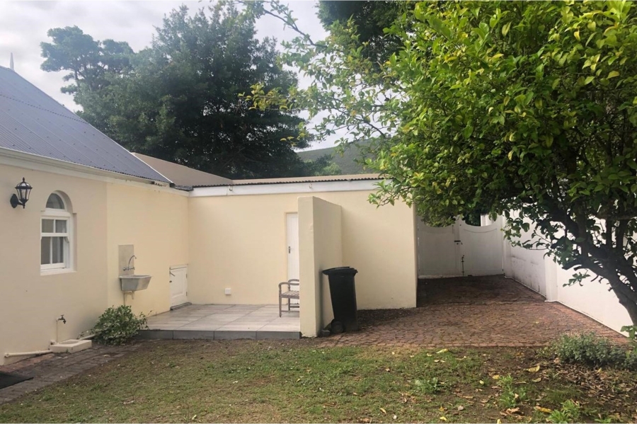 To Let 4 Bedroom Property for Rent in Belvidere Estate Western Cape